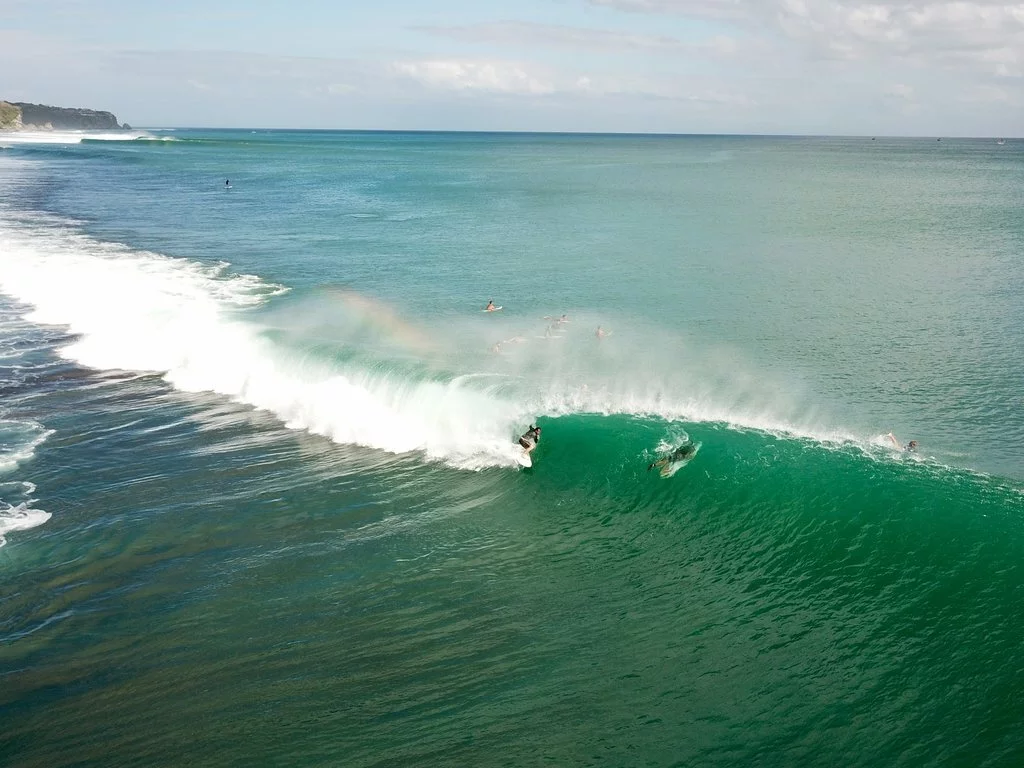 waves in bingin beach